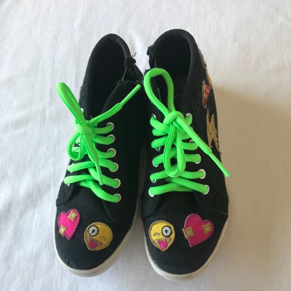 Girls SO Hi Top Sneakers Size 13 Black with Emojis - Picture 7 of 8